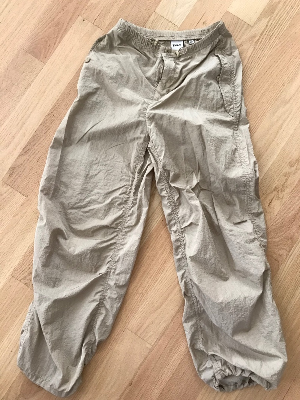 Aritzia TNA parachute pants